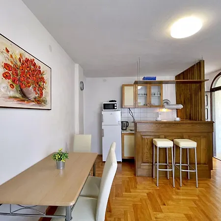 Brebric - 540 Meter Vom By Interhome *